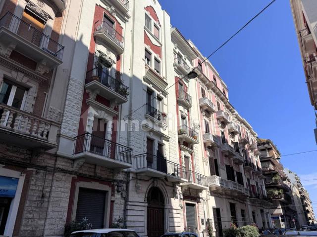Quadrilocale via francesco saverio abbrescia, 64, Umbertina Madonnella, Bari