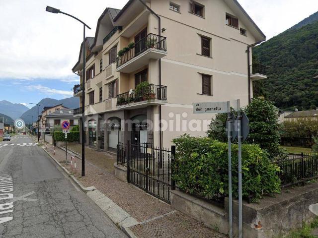 Quadrilocale via Guglielmo Felice Damiani 52, Centro, Morbegno