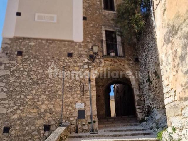 Quadrilocale via Gambarelli, Centro, San Donato Val di Comino