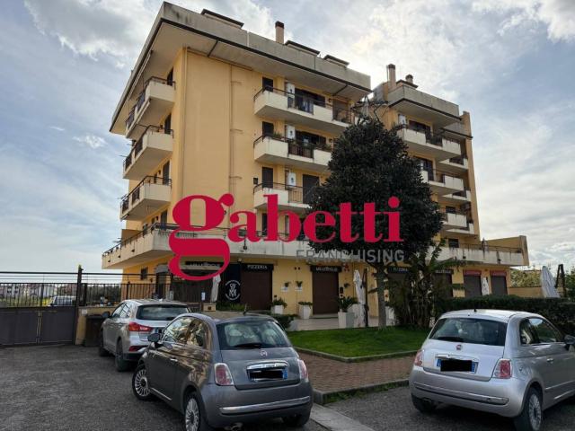 Quadrilocale via Grotta, 66, San Nicola la Strada