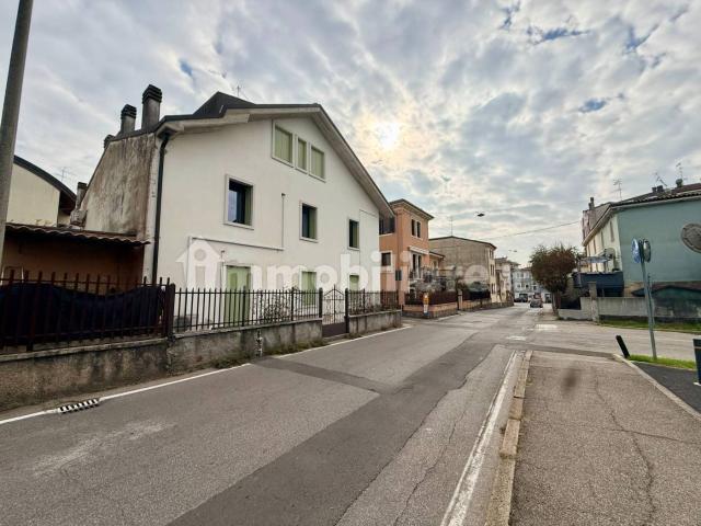 Quadrilocale via Leno 1/A, Ponte Crencano, Verona