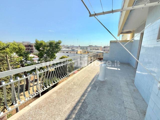 Quadrilocale via Pitagora 10, Valenzano