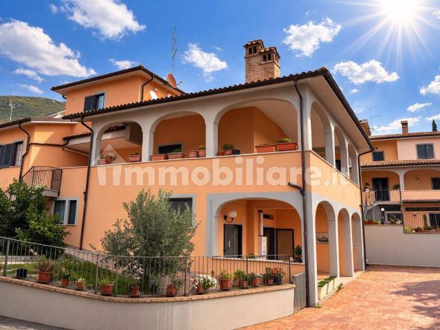 Quadrilocale via Prime Case, 101, Fara in Sabina