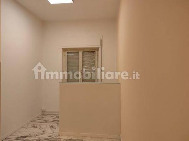 Quadrilocale via Renato Molinari 2, Centro, Teramo