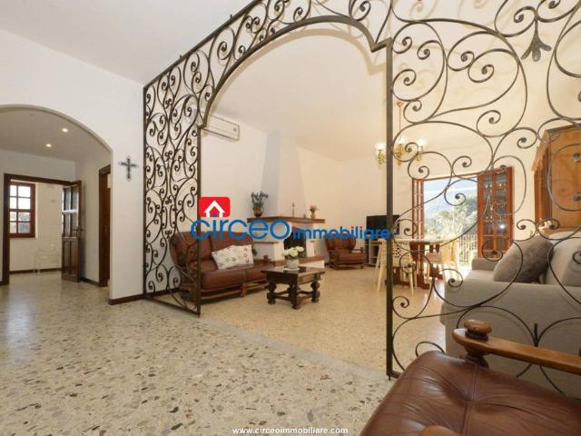 Quadrilocale via Sabaudia 172A, San Felice Circeo