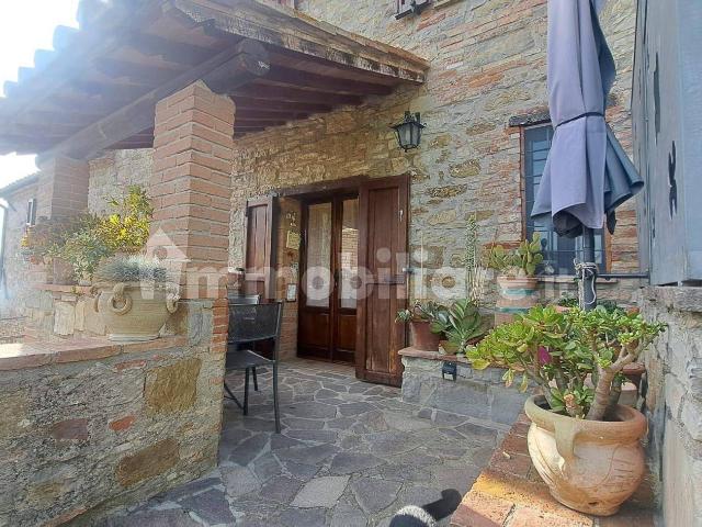 Quadrilocale via San Vito 32, Passignano sul Trasimeno
