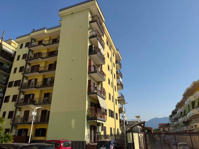 Quadrilocale via San Francesco 72, Centro, Marigliano
