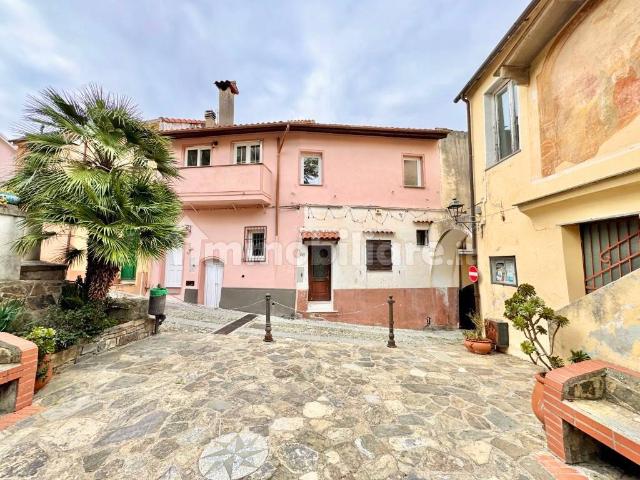 Quadrilocale via Spirito Santo 24, Castellaro