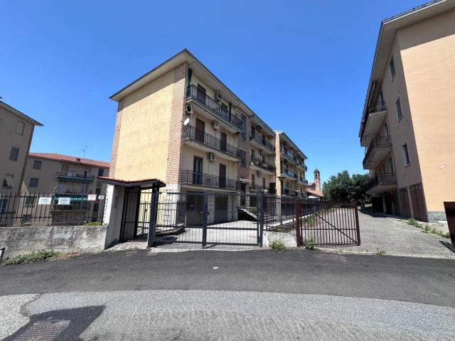 Quadrilocale via Tommaso Grossi 8, San Pietro, Pavia