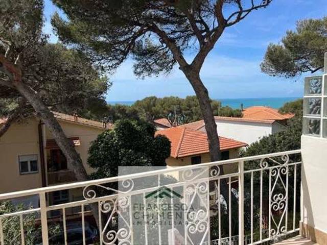 Quadrilocale via Ugo La Malfa, Castiglioncello, Rosignano Marittimo