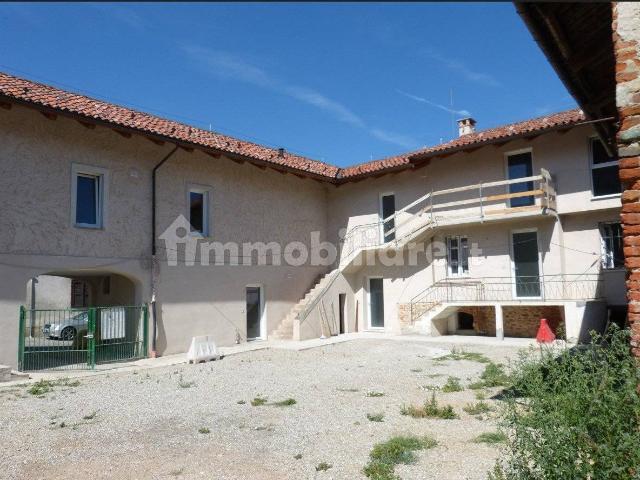 Quadrilocale via Vittorio Emanuele, Centro, Salmour