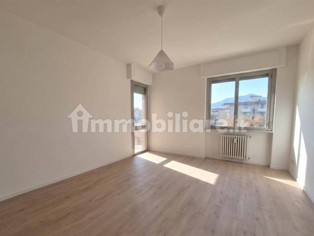 Quadrilocale via Vittorio Locchi 110, Careggi Rifredi Dalmazia, Firenze