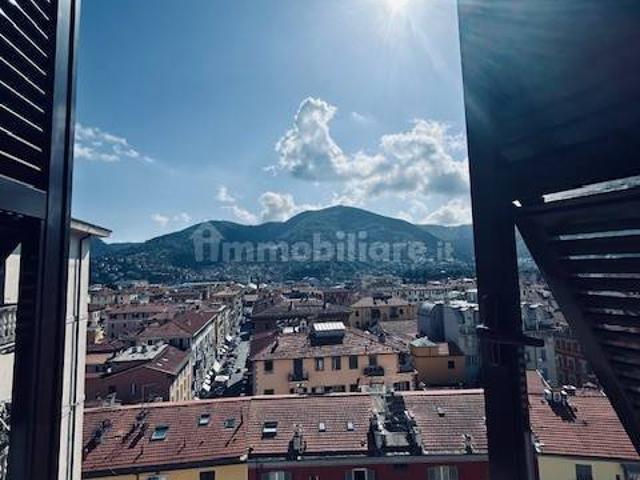 Quadrilocale via 20 Settembre 115, Centro Storico, La Spezia
