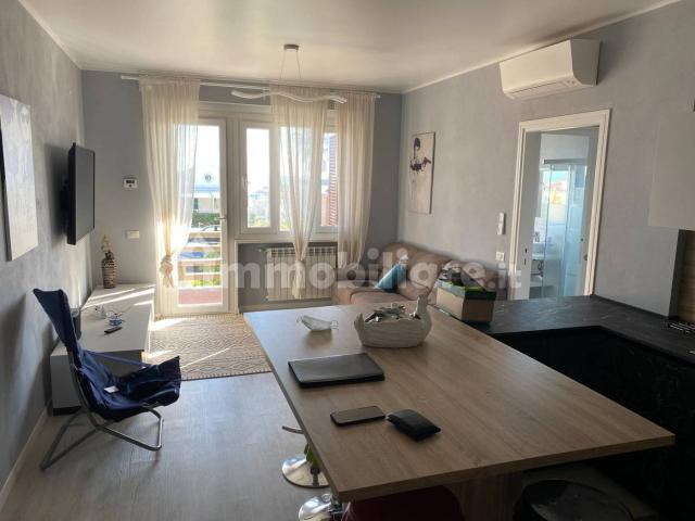Quadrilocale viale Amerigo Vespucci, Marina di Massa Centro, Massa