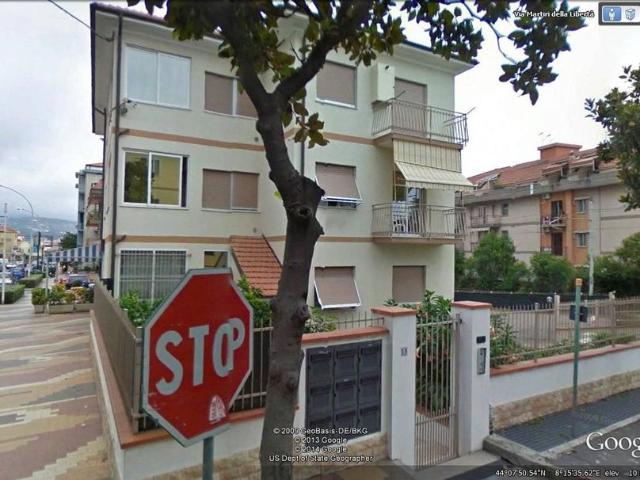 Quadrilocale viale Martiri della Libertà 18, Centro, Loano