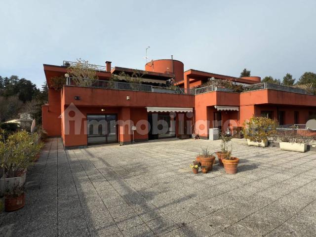 Quadrilocale viale Padre Gian Battista Aguggiari 77, Montello, Varese