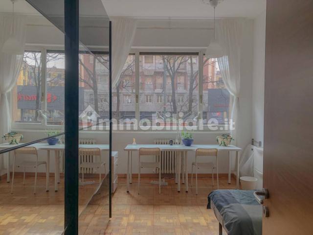 Quadrilocale viale Regina Giovanna 39, Morgagni, Milano