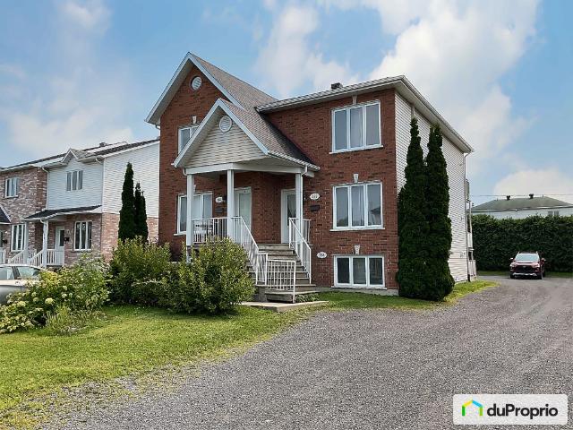 Quadruplex à vendre St Jean sur Richelieu Iberville 8 chambres #1082