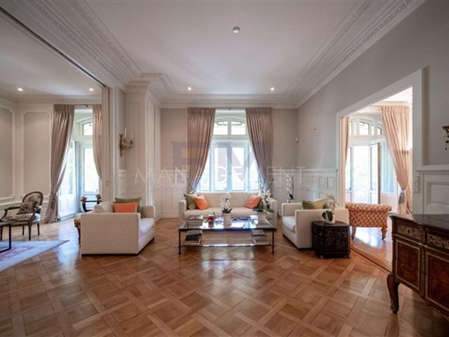 QUAI WILSON – AUSSERGEWÖHNLICHE RESIDENZ MIT BLICK AUF DEN GENFERSEE