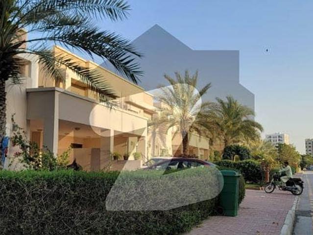 Quaid Villas 200sq Yd Close To Entrance Of BTK 3Bed One Unit Villas FOR SALE