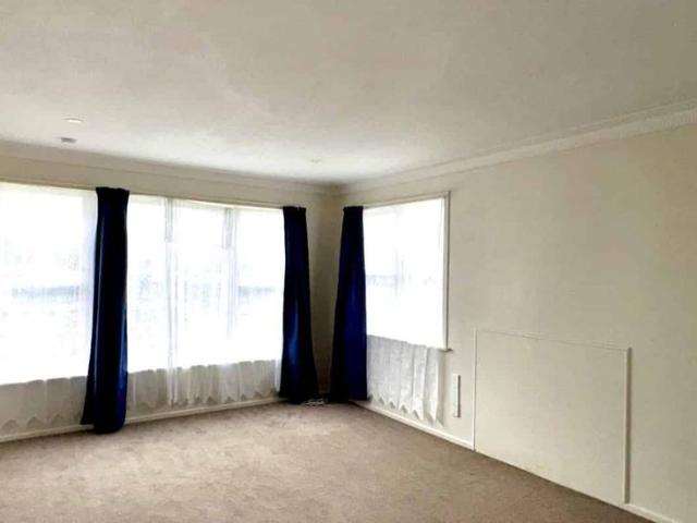 Quaint 3 Bedroom Home in Convenient Papatoetoe Location