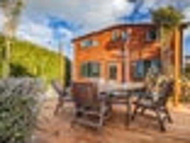 Quaint cottage with mountain views