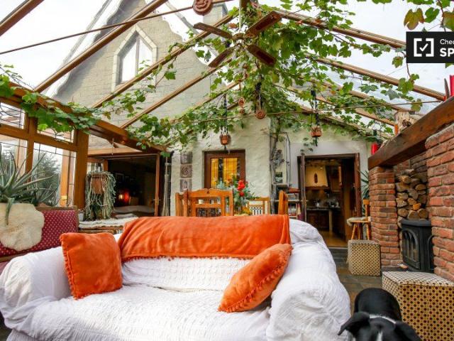 Quaint room for rent in 4 bedroom house, Rush, Dublin