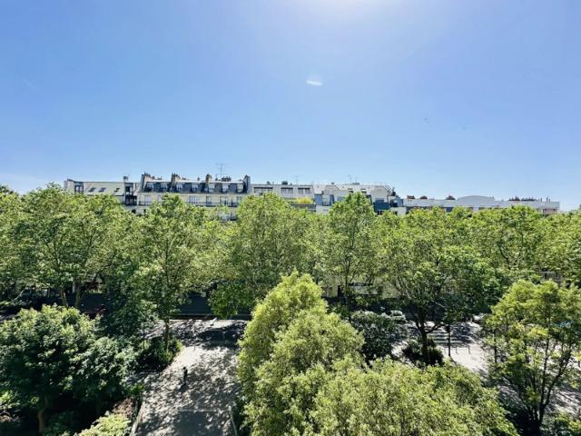 Quais de Loire Laumière Buttes Chaumont