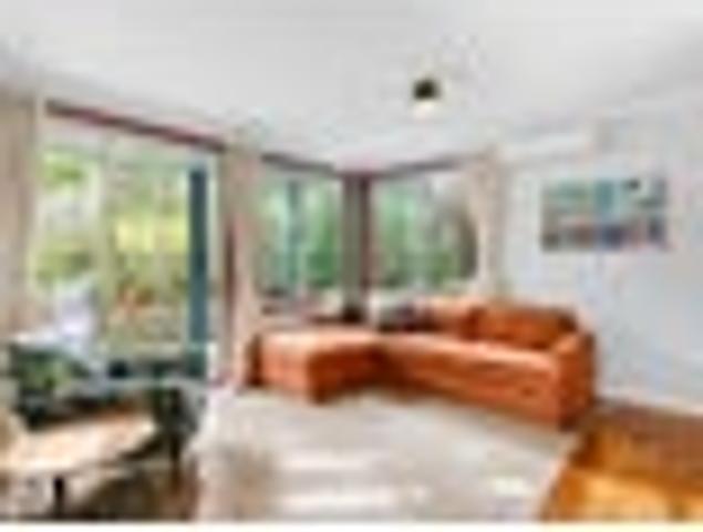 Quality Home for Stylish Professionals