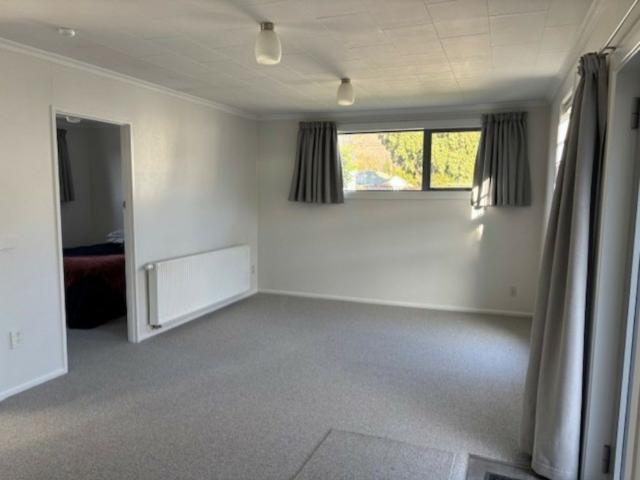 Quality Living in Central Clyde � 2 bedroom Fully Furnished Unit