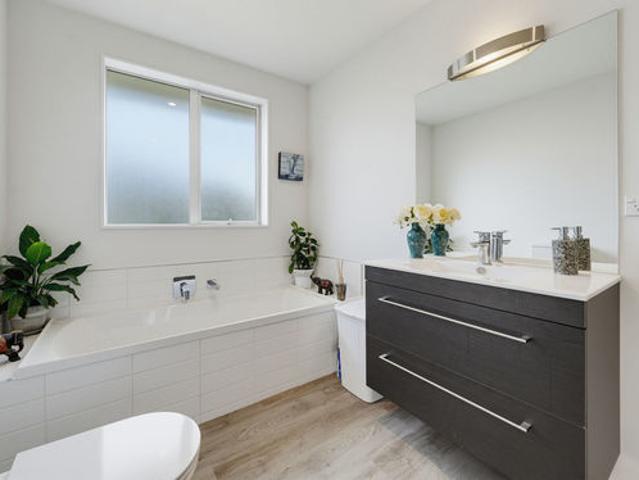 Quality style & perfectly positioned