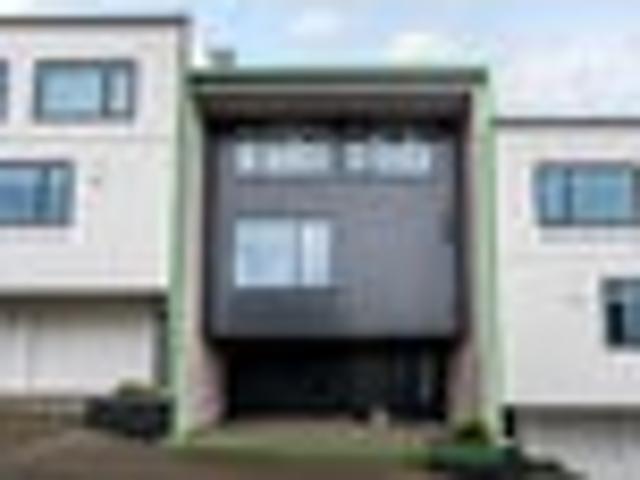 Quality & Spacious Townhouse