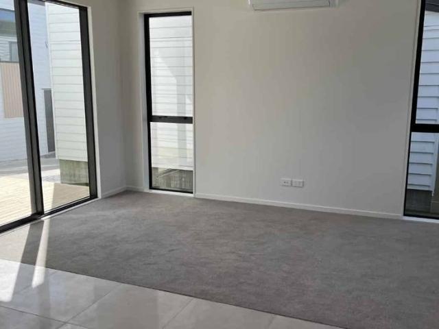 Quality 3 Bedroom with garage