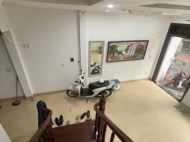 Quan Nhân Phân Lô Oto Tránh, Kinh Doanh, View Hồ Điều Hoà, 40M 5 Tầng, Mặt Tiền 4.5m Giá 11,5 Tỷ