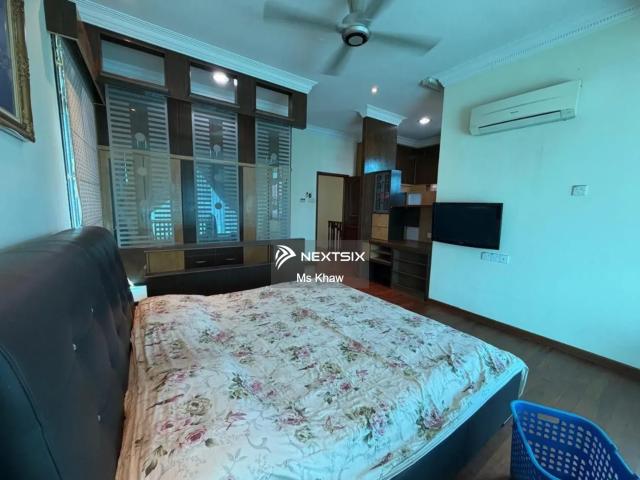 全场最最最便宜‼️#8Scape @ Perling facilities 最美的公寓️ 2房2厕＋全家私电器808sqft 1 个停车位 开车约 15 分钟到 CIQ，去 Second Link 也很顺 对新加坡通勤族或投资买家都很有吸引力 Selling Price RM396K Bank Value RM450K 性价比真的高到没话说