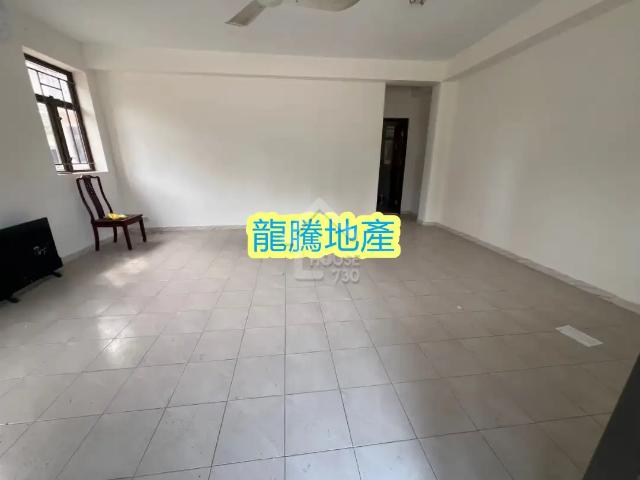 全幢覆式 大路邊 車泊屋前