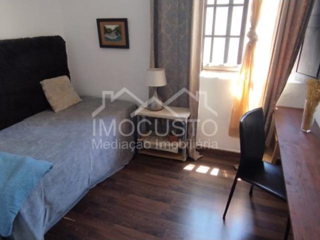 Quarto para arrendamento em VRSA