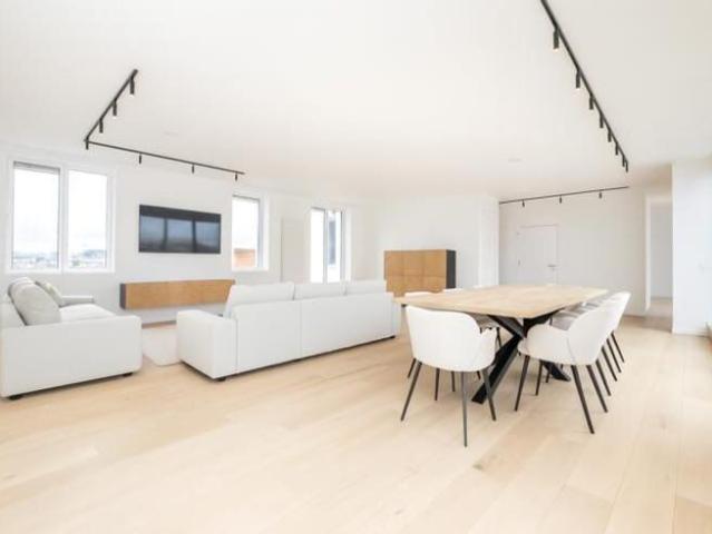 QUART DANSAERT PENTHOUSE NEUF 150M² 3CH TERRASSE 25M²