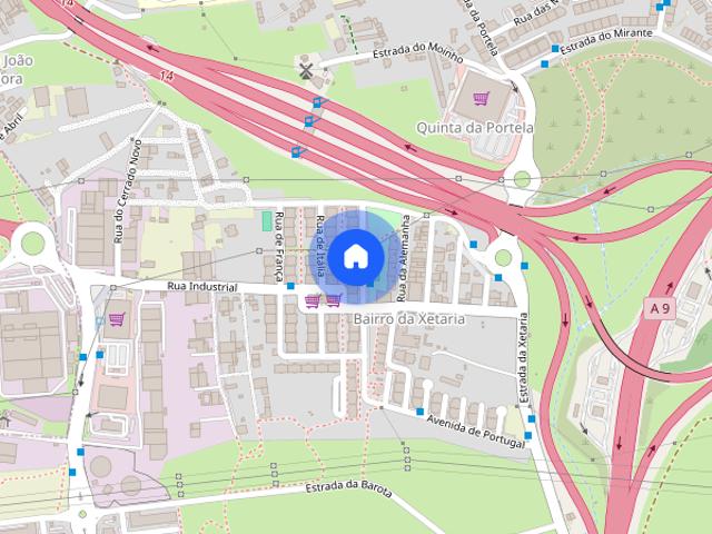 Quarto com transporte direto a porta para Lisboa Marques
