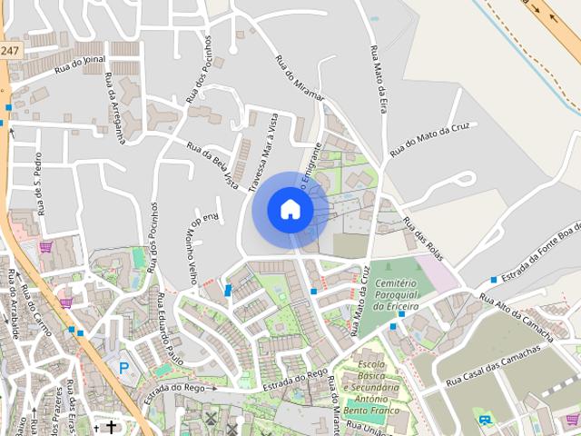 Quarto com varanda e wc privado na Ericeira
