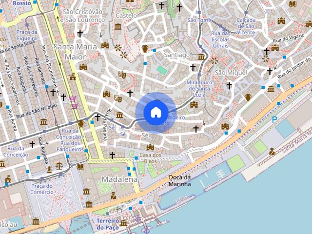 Quarto com varanda na Se Baixa Alfama e Terreiro do Paco