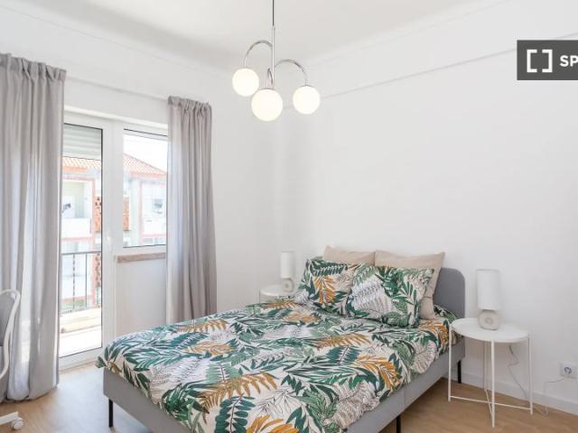 Quarto compartilhado para alugar em Sintra