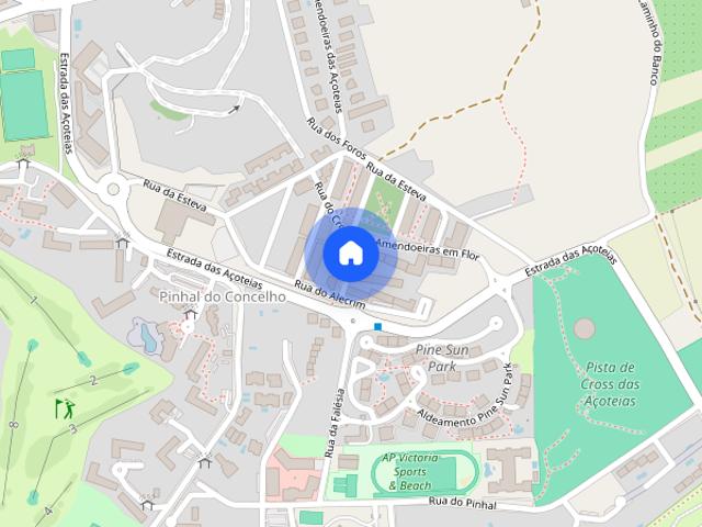 Quarto a minutos da praia da Falesia