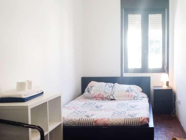 Quarto acolhedor em casa com 4 quartos na Boavista