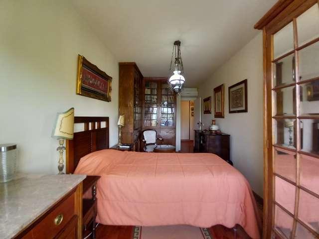 Quarto acolhedor para alugar em Olaias, Lisboa