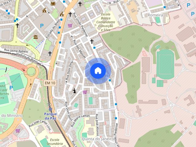 Quarto Almada 5 min a pe metro Parque Paz