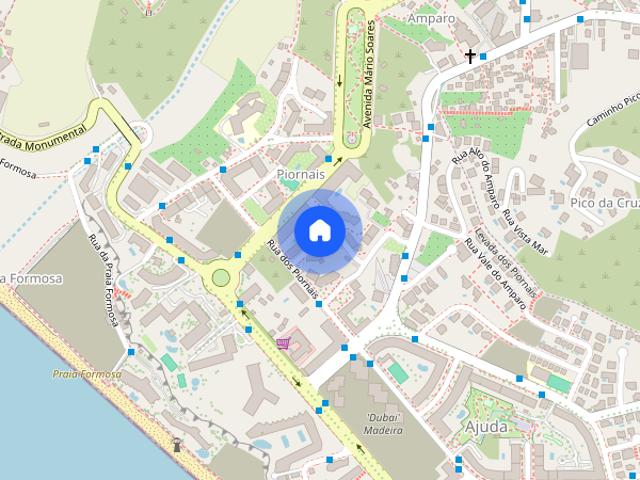 Quarto bastante espacoso no Funchal