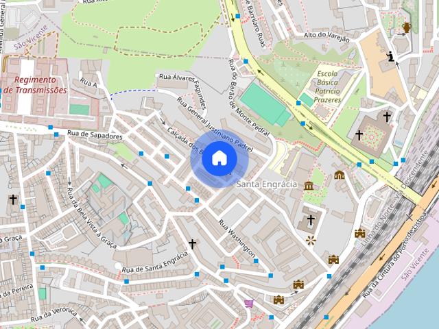 Quarto grande apartamento calmo em Lisboa Graca