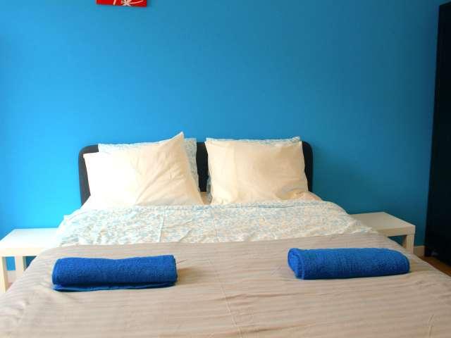 Quarto disponível para alugar em apartamento compartilhado com 6 quartos, Porto
