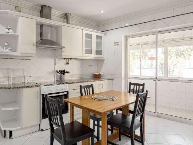 Quarto disponível para alugar em apartamento compartilhado com 8 quartos em Lisboa